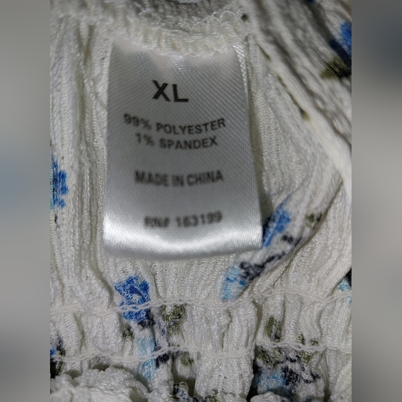 5 Below Set - Picture 3 of 5